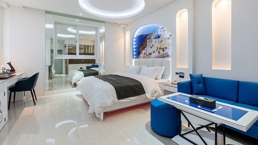 Theban Hotel
