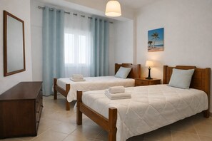 3 bedrooms, iron/ironing board, travel cot, free WiFi