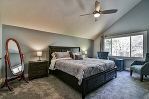 5 habitaciones, tabla de planchar con plancha, wifi y ropa de cama 