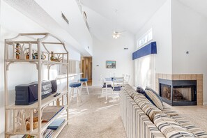 TV, fireplace, stereo