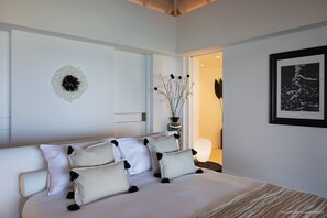 6 bedrooms, iron/ironing board, free WiFi, bed sheets