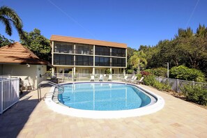 Beheizter Pool