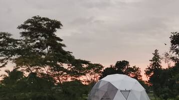 Overnatningsstedets område