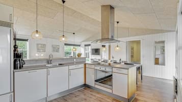 Standard Bungalow (8-persoons bungalow) | Interior