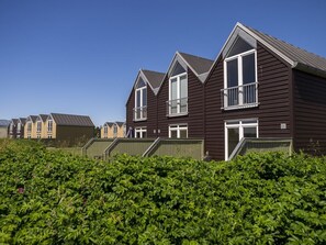 Standard Bungalow (4-6-persoons bungalow) | Exterior - Landal Seawest (Norre Nebel)