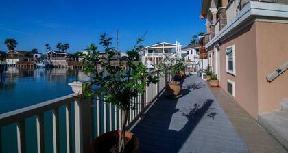 Amazing Copper Bottomed Waterfront Cottage 217