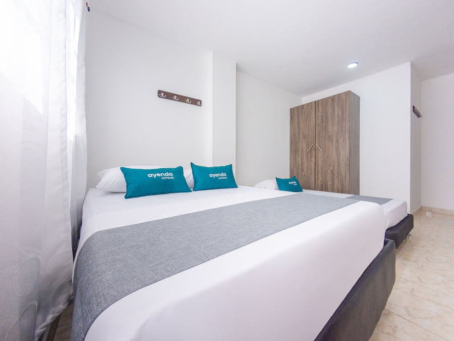 Chambre Triple | Literie de qualité supérieure, Wi-Fi gratuit, draps fournis