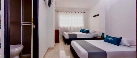 Chambre Quadruple | Literie de qualité supérieure, Wi-Fi gratuit, draps fournis