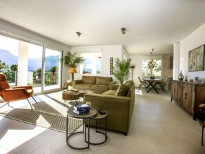 TV - Villa Cara Mull Alcalalí by Interhome (Dénia)