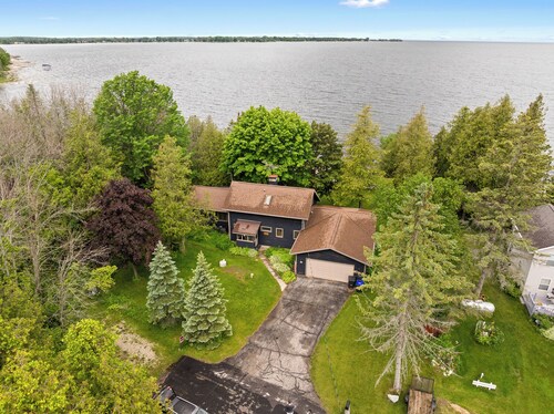Waterfront Home in Sturgeon Bay, Door County