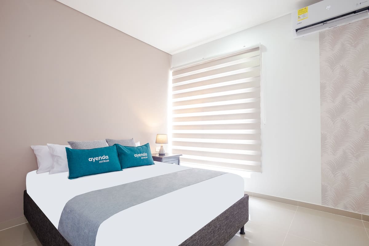 Habitación cuádruple ejecutiva | Ropa de cama hipoalergénica, tabla de planchar con plancha, wifi gratis