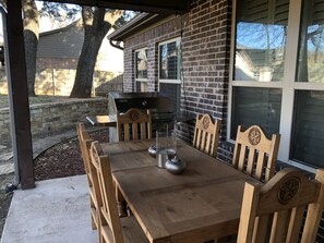 Outdoor dining