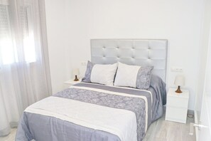 2 bedrooms, iron/ironing board, WiFi, bed sheets - Chalet del Sultan with pool and WiFI (Conil de la Frontera)