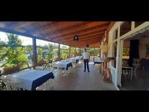 Outdoor dining - Apartment 7, first floor (Rogoznica)