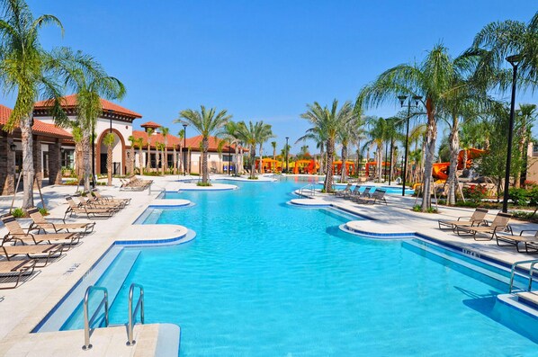 House, 5 Bedrooms | Pool