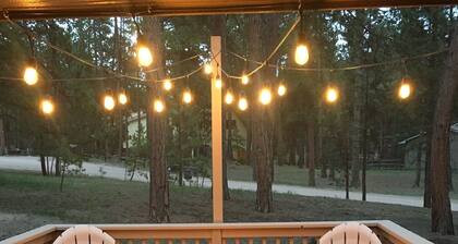 Serene Romantic Chalet in the woods