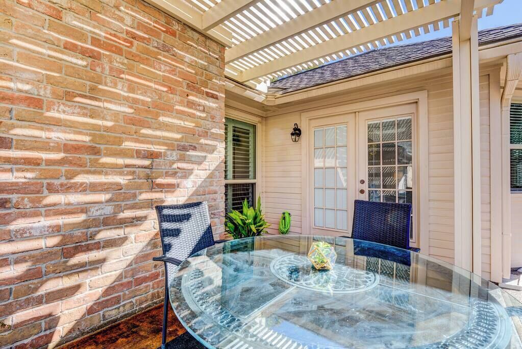 屋外ダイニングエリア