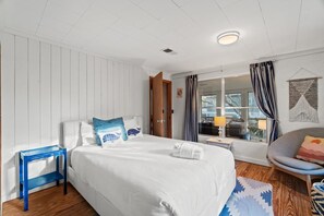 7 bedrooms, iron/ironing board, free WiFi, bed sheets