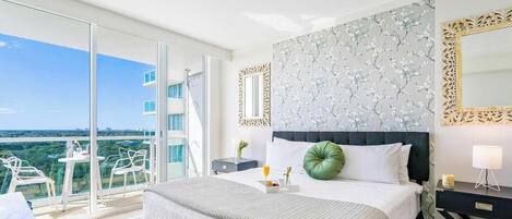 Bügeleisen/Bügelbrett, Reisekinderbett, WLAN, Bettwäsche