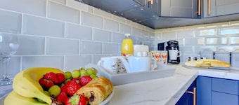 Vicarage Lane Apt | 2 bed | Sleeps 5 | Harbury near Leamington & M40 | Inspire Homes