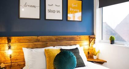 7 bed house| Sleeps 14 | ENSUITE |Free HS WIFI | TVs in rooms | CITY CENTRE | Inspire Homes