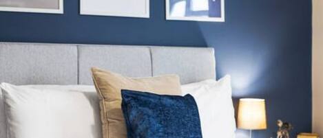 2 bedrooms, desk, iron/ironing board, travel cot