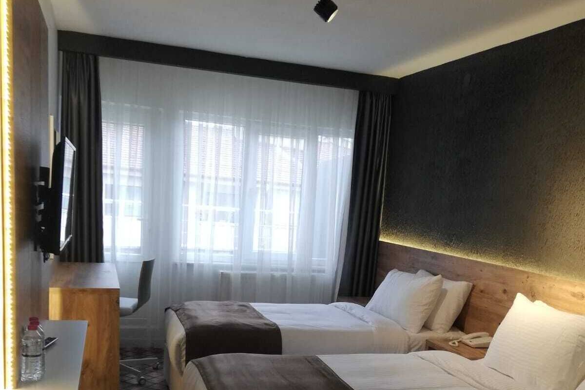 Standard Room | Bathroom