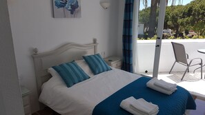 2 habitaciones, wifi gratis y ropa de cama 