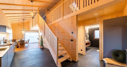 Ferme 'Waldruhe' avec vue sur les montagnes, jardin partagé et Wi-Fi