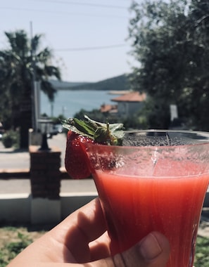 Garden - Milo Cunda (Ayvalik)