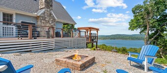 Enchanting Cottage with Sweeping Lake Views, Golden Sunsets, Hot Tub, Nature Trail & Dog-Friendly