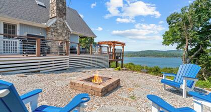 Enchanting Cottage with Sweeping Lake Views, Golden Sunsets, Hot Tub, Nature Trail & Dog-Friendly