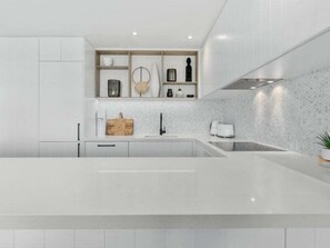 Fridge, microwave, oven, stovetop