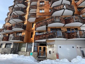 Exterior - Avoriaz: Spacious 4-room apartment for 8, ski area view, wifi (Avoriaz)