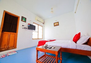 Premium bedding, free WiFi, bed sheets