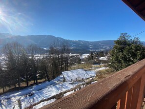 Property grounds - Apartment for 14, renovated, pets allowed, parking (Samoëns)