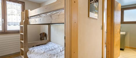 2 chambres, Wi-Fi gratuit, draps fournis