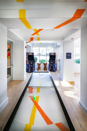 Game room - 2 Bedroom / 2 Bath Condo in Old Town Scottsdale (Scottsdale)