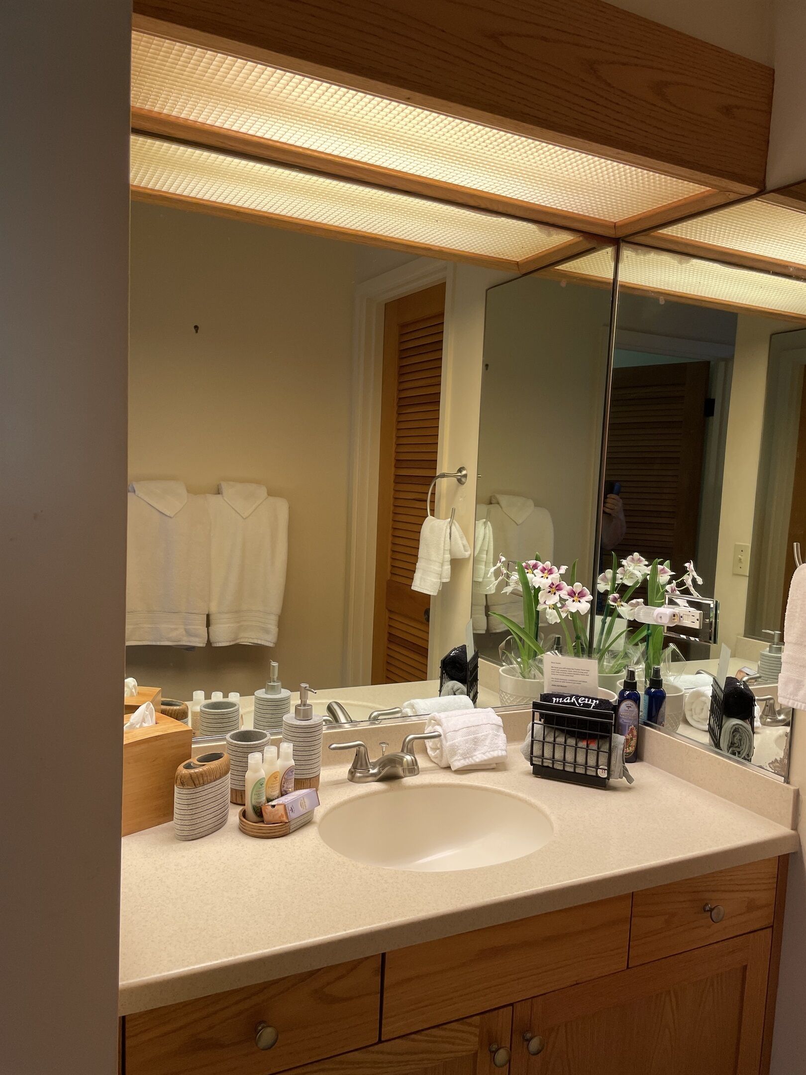 Combined shower/tub, hair dryer, towels, soap