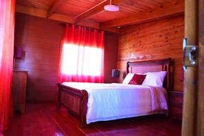 Classic Tree House - Los Altos de Constanza (Constanza)