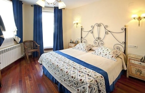 7 chambres, lit parapluie, Wi-Fi gratuit, draps fournis
