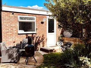 Apartment | Property grounds - Freshwater - Hot Tub - Pet Friendly - Garden (Freshwater)