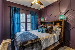 5 bedrooms, free WiFi, bed sheets