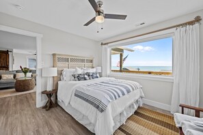 3 bedrooms, iron/ironing board, WiFi, bed sheets - Private Coastal Haven - 2nd Row, Spectacular views (Emerald Isle)
