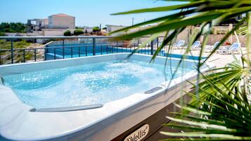 Idromassaggio all'aperto