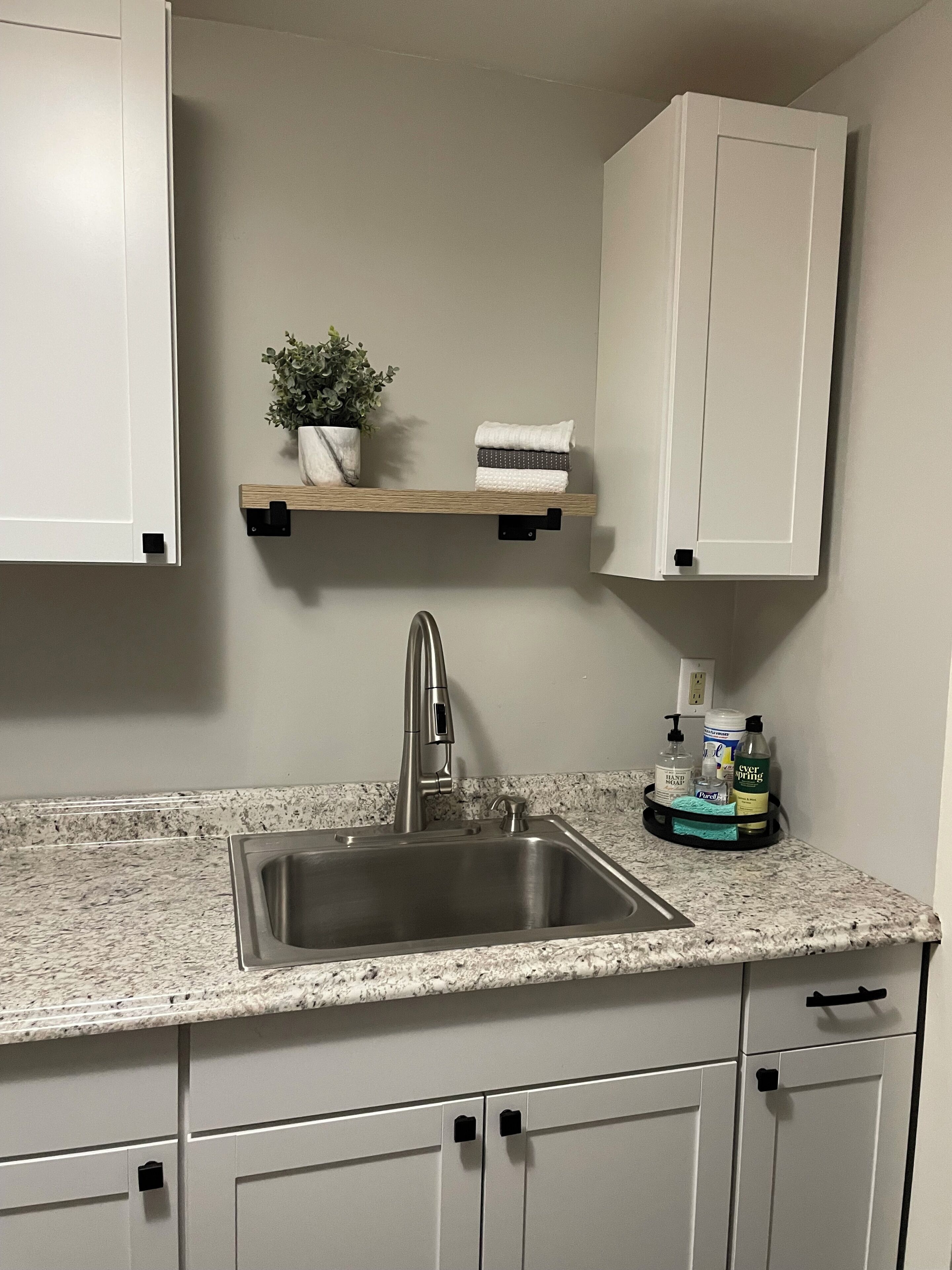 冰箱、微波炉、烤箱、炉灶