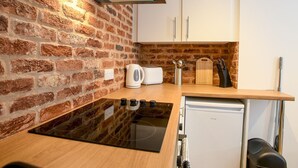 Unclassified image, 5 of 24, button - Pass the Keys Cathedral View 1 · Cathedral View Apartment - In the Heart of Lincoln (Lincoln)