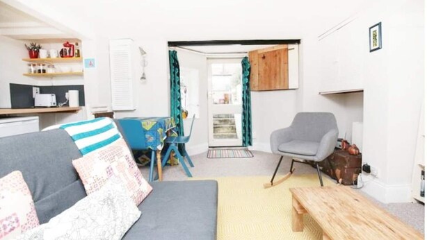 Unclassified image, 1 of 12, button - Pass the Keys Lovely Apartment Central Oxford (Oxford)