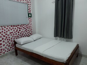 3 habitaciones, tabla de planchar con plancha y wifi gratis 