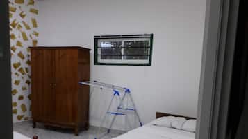 3 quartos, ferros/tábuas de passar roupa, Wi-Fi de cortesia